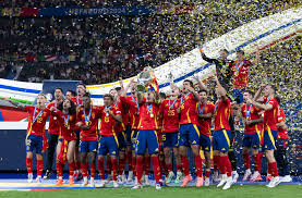 又凭借其超 又凭借其超